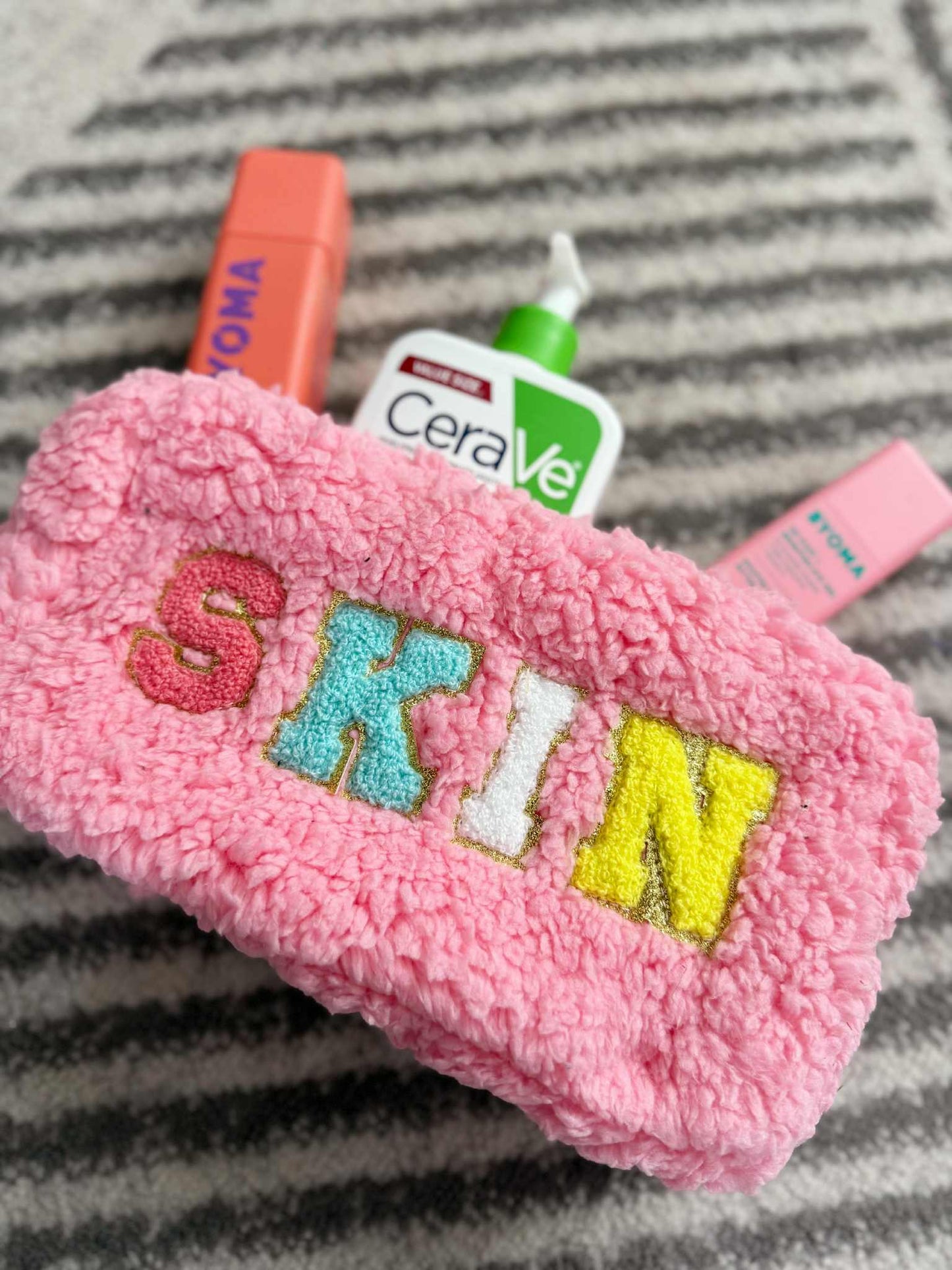 unique-id-f3566b1f-83b1-4e19-8281-7d6dbac19797